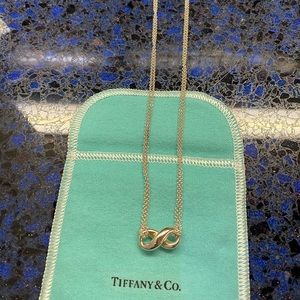COPY - Tiffany & Co. infinity necklace